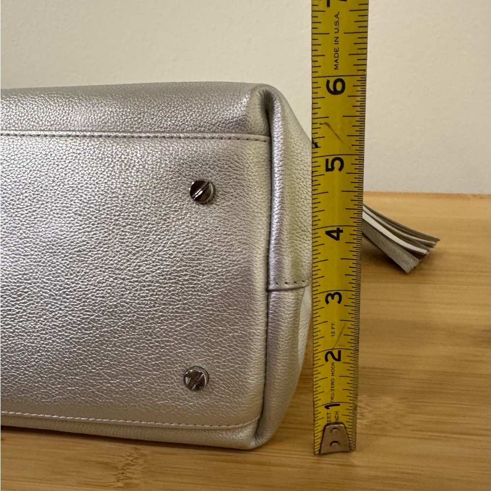Tory Burch Thea Chain Shoulder Tote Bag Silver Leather, *New With Defects - Picture 9 of 16